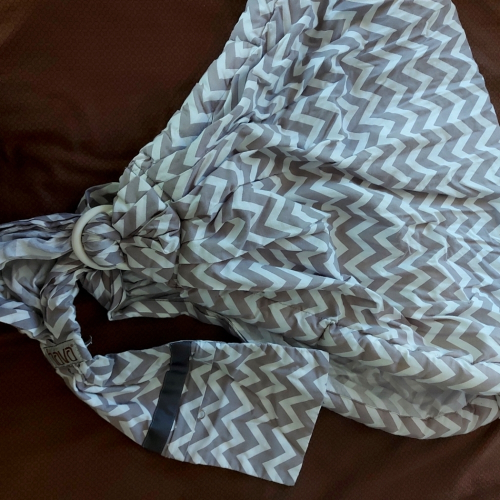 Hava Sling Ring baby carrier
